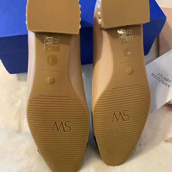 STUART WEITZMAN Women's Pearl Slip On Cap Toe Flats - Picture 9 of 10